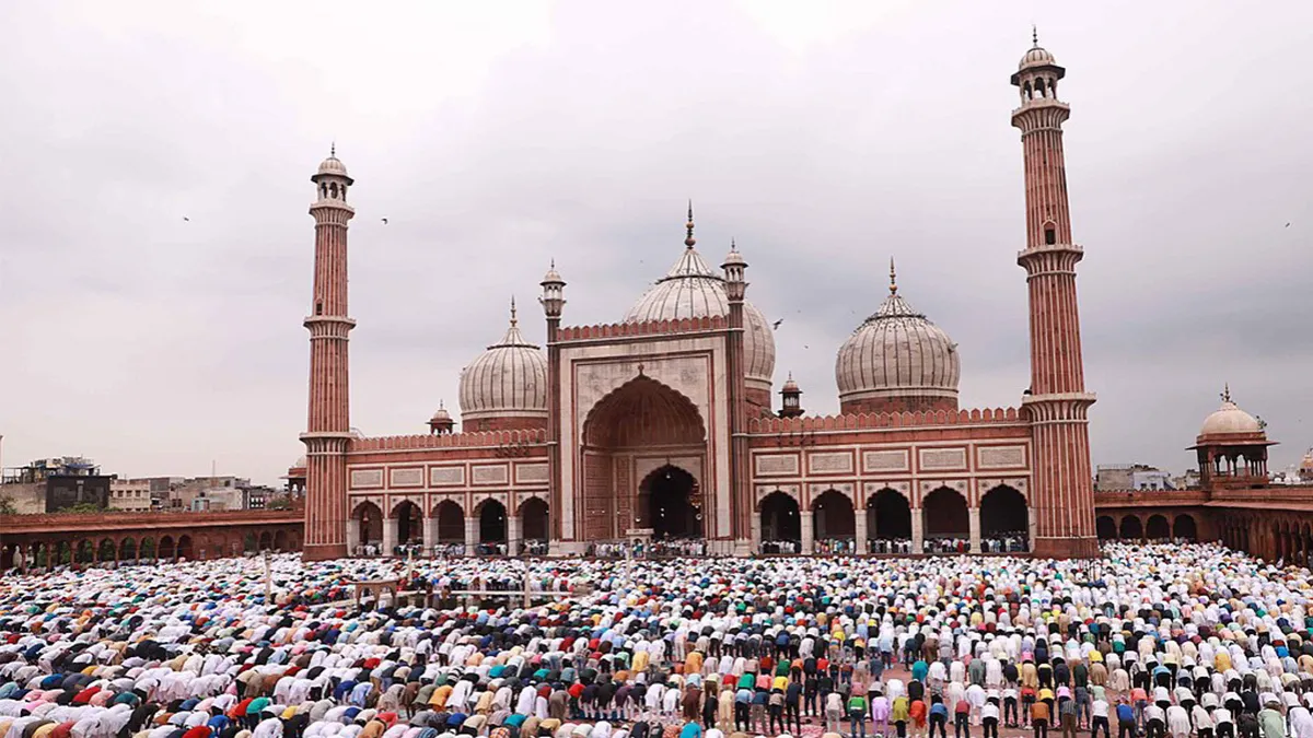 Delhi’s Food and Civil Supplies Minister issued directions to ensure sanitation for the upcoming Eid-ul-Fitr festivities