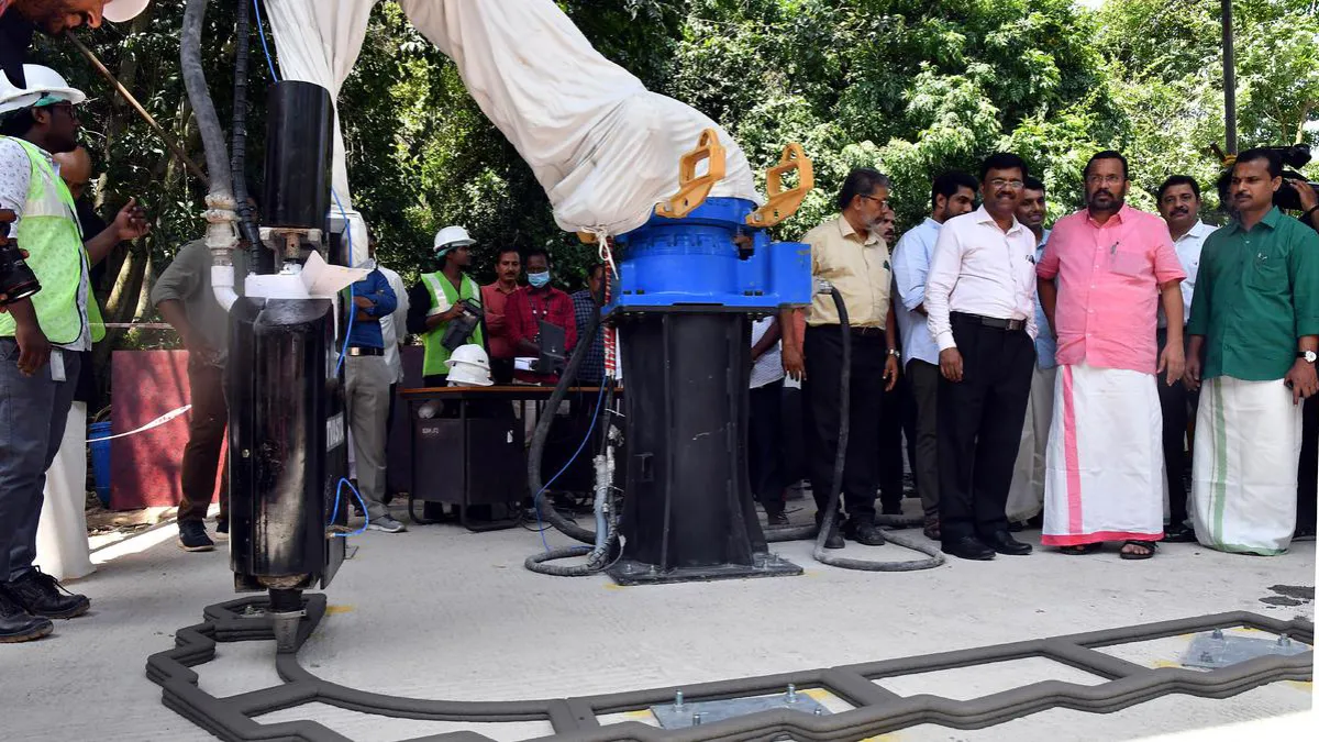 Work on a model one-room building using 3D printing technology began on the Kerala State Nirmithi Kendra campus 