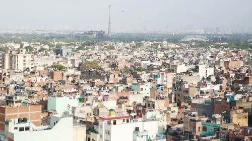 Delhi recorded maximum temperature of 29 degrees Celsius on Monday