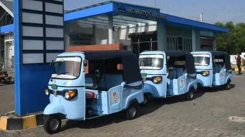 75 e-autorickshaws will operate feeder trips from Kochi metro stations providing the much-needed first- and last-mile connectivity 